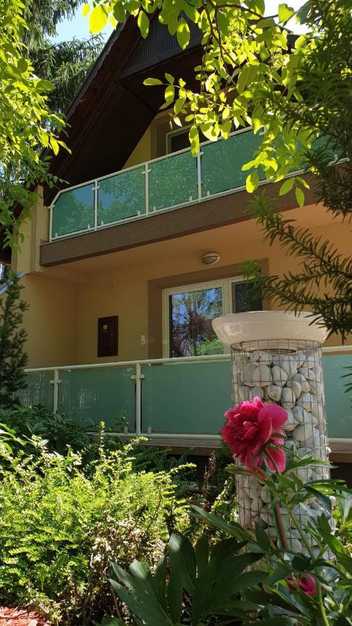 Keller Apartmanok Hajdúszoboszló Kültér fotó