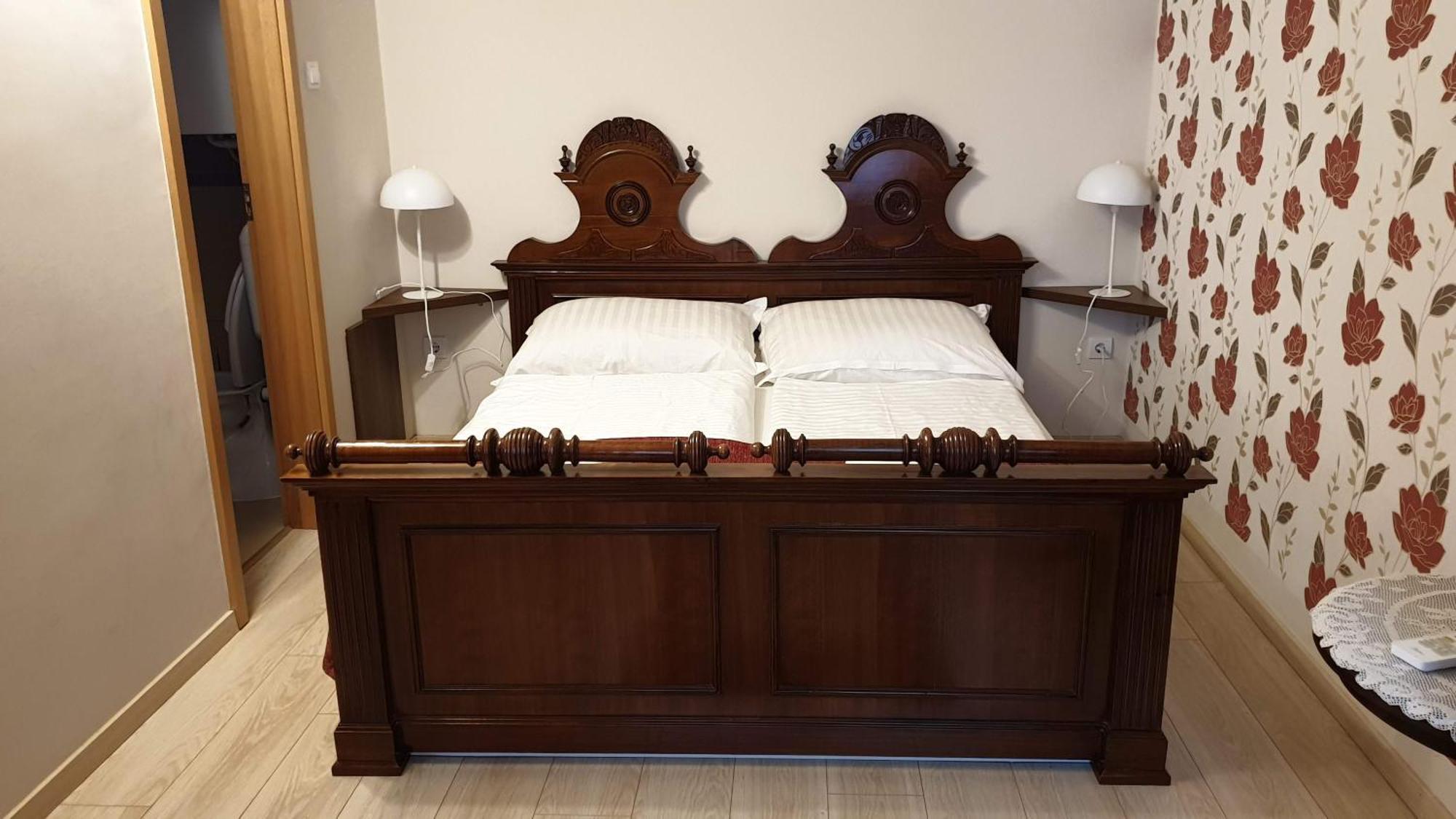 Keller Apartmanok Hajdúszoboszló Szoba fotó